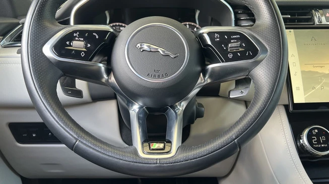 Jaguar F-PACE - Afbeelding 25 van 30