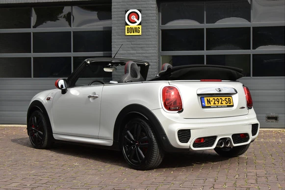 MINI Cooper Cabrio - Afbeelding 2 van 25