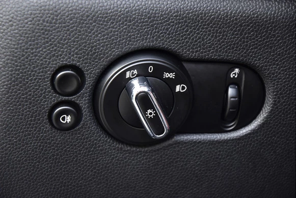 MINI Cooper Cabrio - Afbeelding 16 van 25