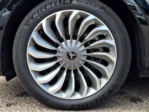 Voyah Free - Afbeelding 9 van 30