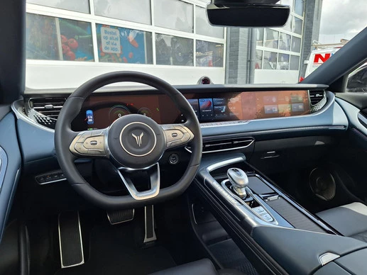 Voyah Free - Afbeelding 10 van 30