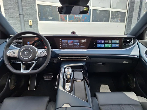 Voyah Free - Afbeelding 14 van 30