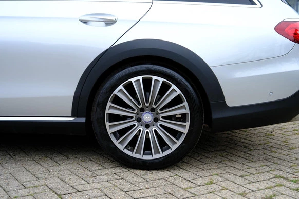 Mercedes-Benz E-Klasse - Afbeelding 20 van 30