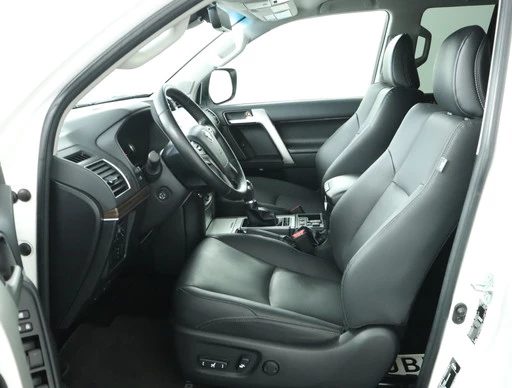 Toyota Land Cruiser - Afbeelding 17 van 30