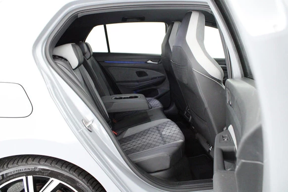Volkswagen Golf - Afbeelding 13 van 30