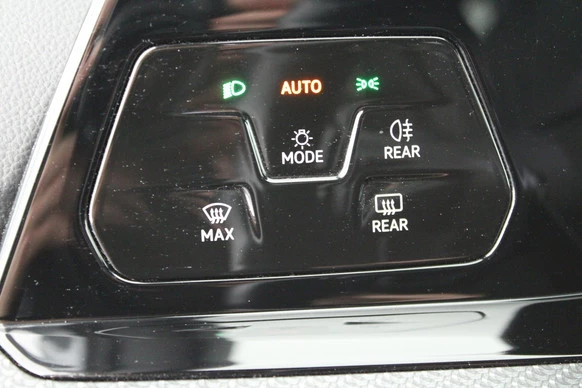 Volkswagen Golf - Afbeelding 17 van 30