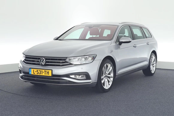 Volkswagen Passat - Afbeelding 1 van 30