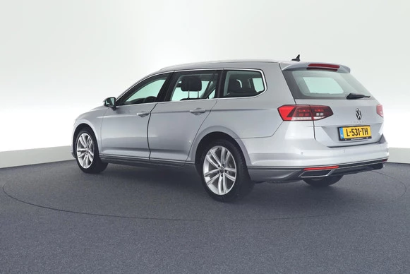 Volkswagen Passat - Afbeelding 7 van 30