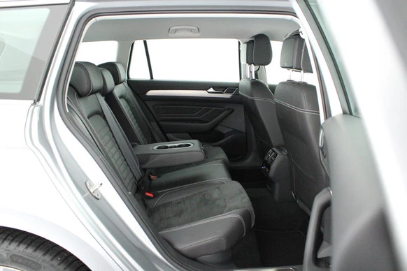 Volkswagen Passat - Afbeelding 11 van 30