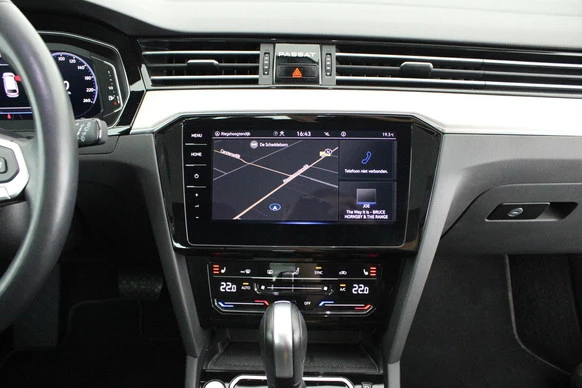 Volkswagen Passat - Afbeelding 13 van 30