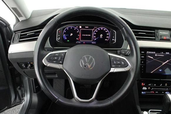 Volkswagen Passat - Afbeelding 17 van 30