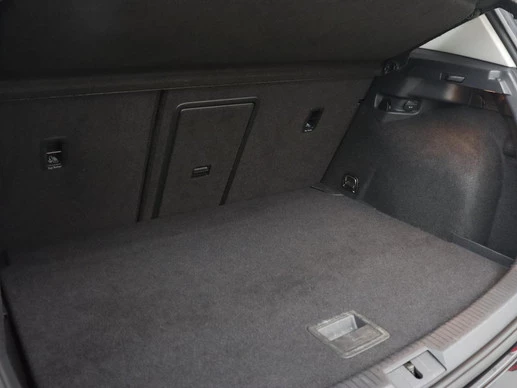 Volkswagen Golf - Afbeelding 25 van 30