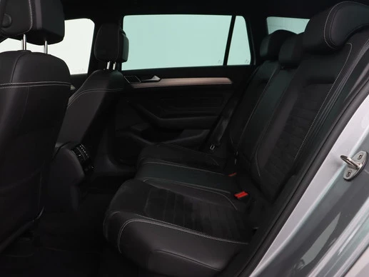 Volkswagen Passat - Afbeelding 8 van 30