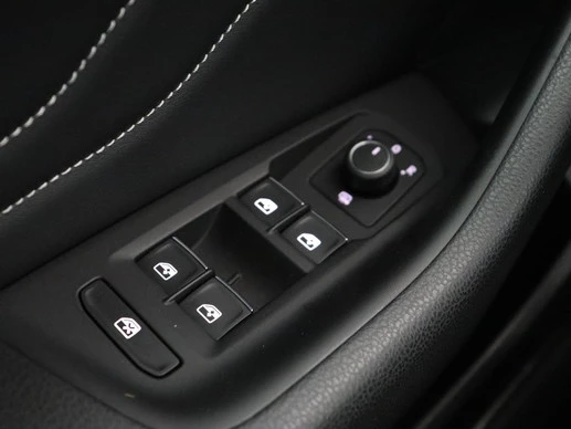 Volkswagen Passat - Afbeelding 18 van 30