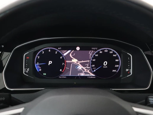 Volkswagen Passat - Afbeelding 19 van 30