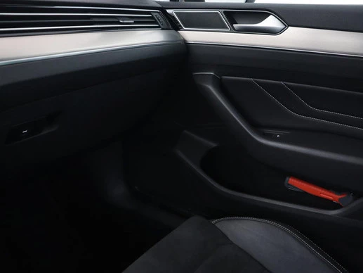 Volkswagen Passat - Afbeelding 27 van 30