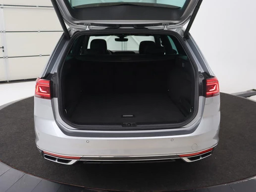 Volkswagen Passat - Afbeelding 29 van 30
