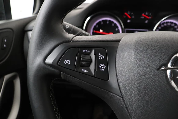 Opel Astra - Afbeelding 18 van 25