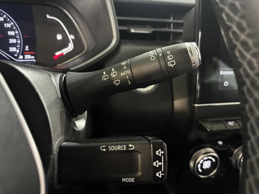 Renault Clio - Afbeelding 24 van 30