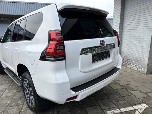 Toyota Land Cruiser - Afbeelding 8 van 27