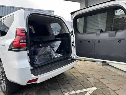 Toyota Land Cruiser - Afbeelding 10 van 27
