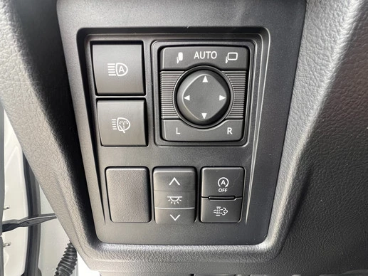 Toyota Land Cruiser - Afbeelding 26 van 27