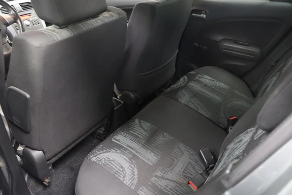 Opel Agila - Afbeelding 13 van 25