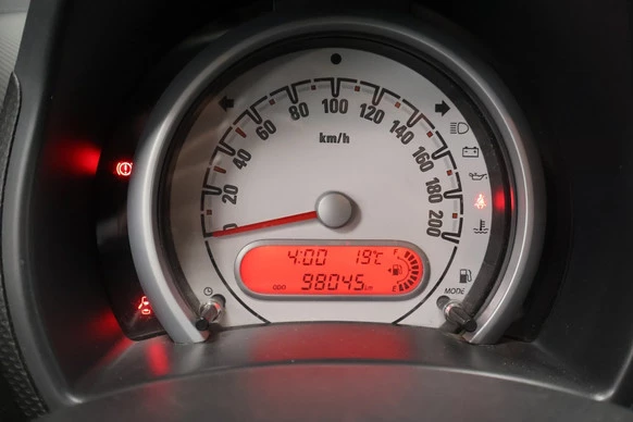 Opel Agila - Afbeelding 14 van 25