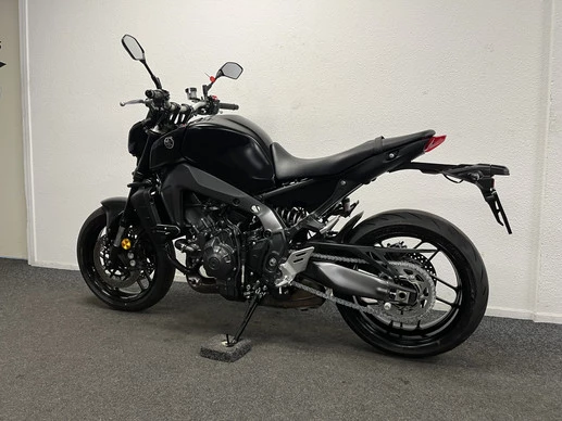 Yamaha MT 09 - Afbeelding 15 van 22