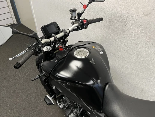 Yamaha MT 09 - Afbeelding 19 van 22