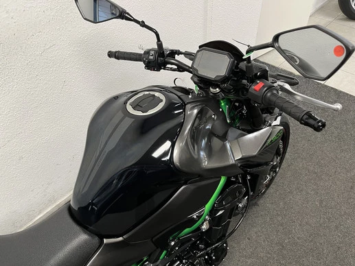 Kawasaki Z900 - Afbeelding 9 van 22