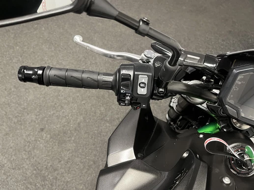 Kawasaki Z900 - Afbeelding 21 van 22