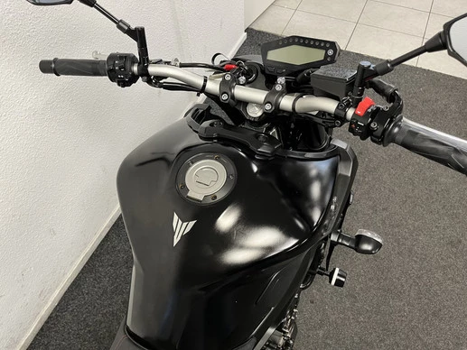 Yamaha MT 09 - Afbeelding 9 van 22