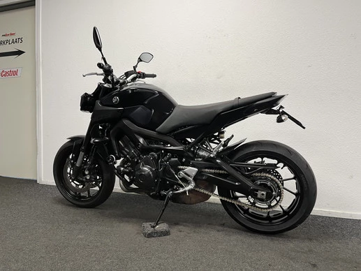 Yamaha MT 09 - Afbeelding 15 van 22