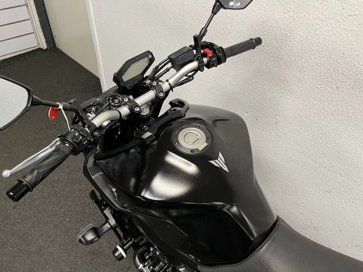 Yamaha MT 09 - Afbeelding 19 van 22