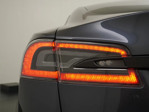 Tesla Model S - Afbeelding 25 van 30
