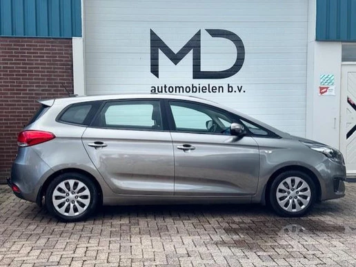 Kia Carens - Afbeelding 2 van 27