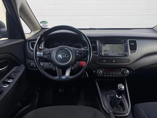 Kia Carens - Afbeelding 11 van 27