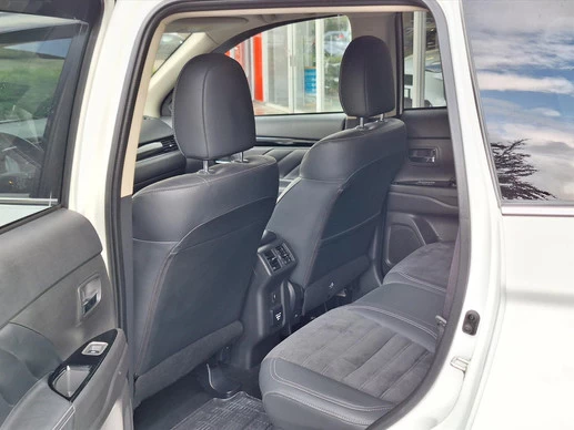 Mitsubishi Outlander - Afbeelding 12 van 30