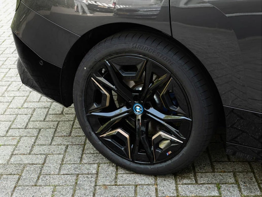 BMW iX - Afbeelding 14 van 30