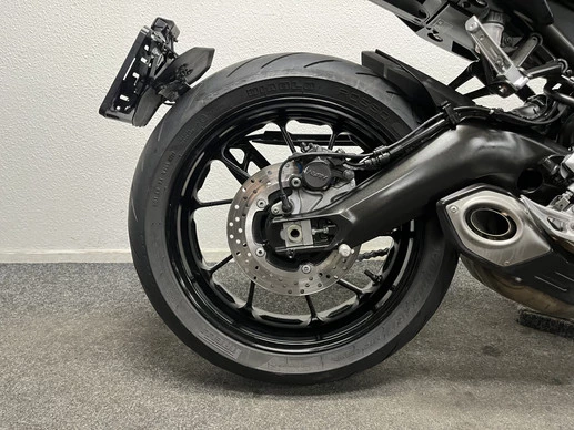 Yamaha MT 09 - Afbeelding 8 van 22