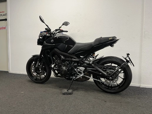 Yamaha MT 09 - Afbeelding 15 van 22