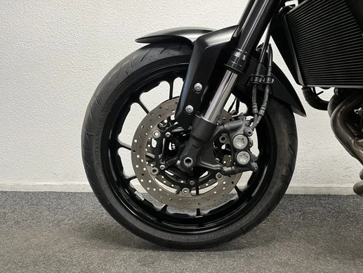 Yamaha MT 09 - Afbeelding 16 van 22