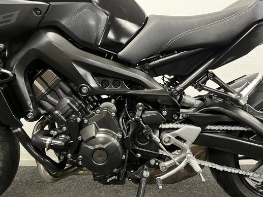 Yamaha MT 09 - Afbeelding 17 van 22