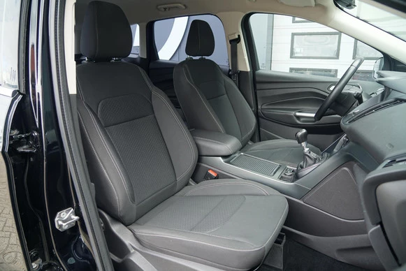Ford Kuga - Afbeelding 11 van 30