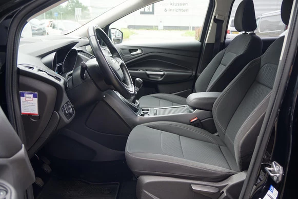 Ford Kuga - Afbeelding 14 van 30