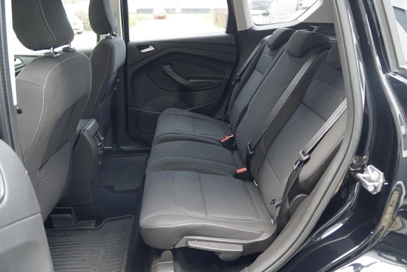 Ford Kuga - Afbeelding 15 van 30