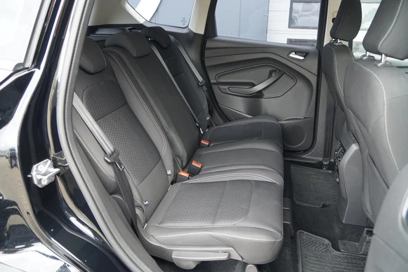 Ford Kuga - Afbeelding 16 van 30