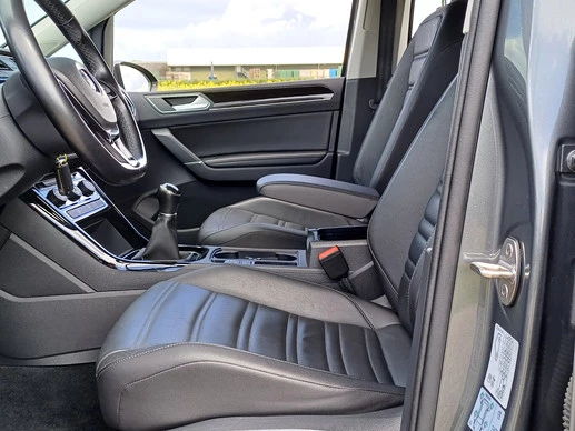 Volkswagen Touran - Afbeelding 23 van 30