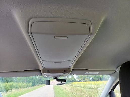 Volkswagen Touran - Afbeelding 28 van 30